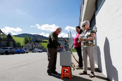 Image for Older voters, cities led rejection of Swiss population cap, data show