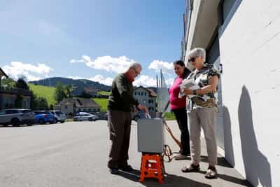 Image for Older voters, cities led rejection of Swiss population cap, data show