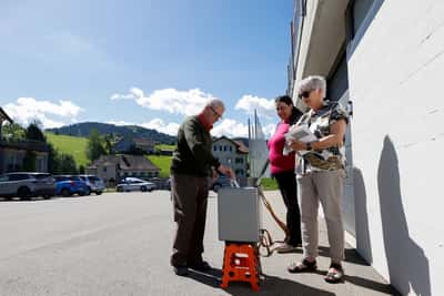 Image for Older voters, cities led rejection of Swiss population cap, data show