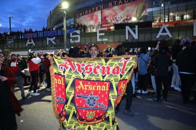 Image for Soccer-Celebrations erupt in North London after Arsenal seal Premier League title