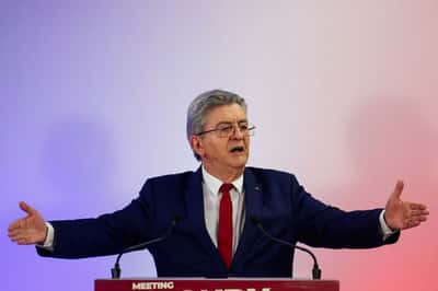 Image for French far-left leader Melenchon close to presidential runoff, poll shows