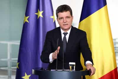 Image for Romanian broad ruling coalition parties must continue despite tensions, president says