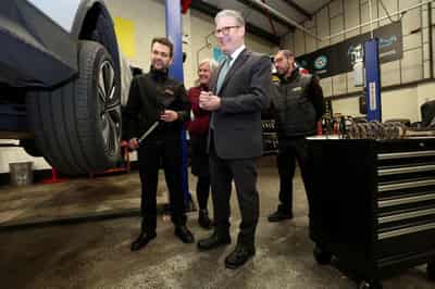 Image for UK PM Starmer warns Farage's 'fantasy' fiscal plans would crash the economy