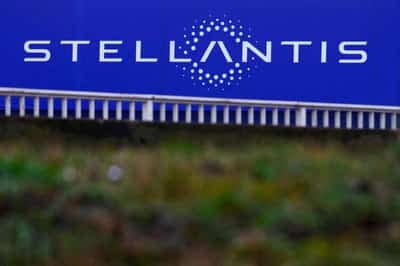 Image for Stellantis to build U.S. firm Archer’s air taxi, up stake