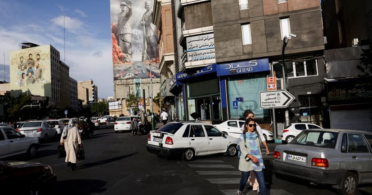Iran's Propaganda Drive: Finance, Unity and Economic Struggles