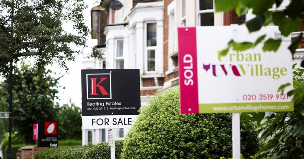 Gloom in UK housing market shows no sign of lifting, RICS survey shows