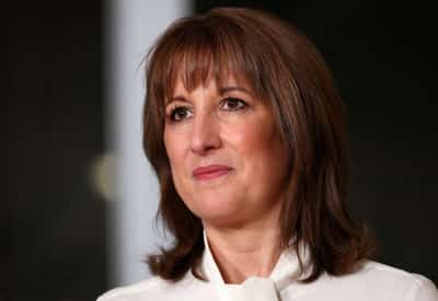 Image for UK's finance minister Reeves calls for Greenland de-escalation