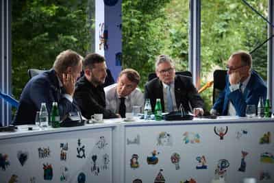 Image for Four European leaders aim to speak with Trump before his call with Putin, Merz says