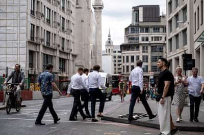 Image for UK retailers seek to create 100,000 jobs for young unemployed over next 3 years