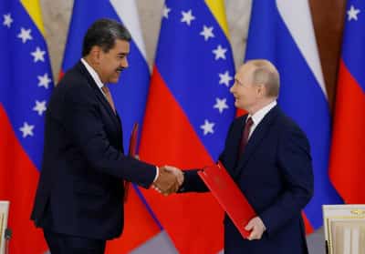 Image for Putin and Venezuela's Maduro sign strategic partnership agreement in Moscow