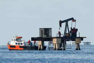 Image for Exclusive-Officials: US firm to take over some Venezuela oilfields previously run by Chinese, Russian firms