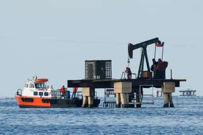 Image for Exclusive-US oil firm to take over some Venezuelan oilfields previously run by Chinese, Russian companies, officials say