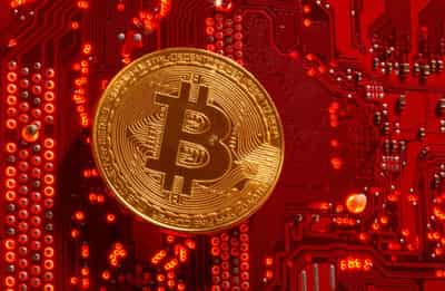 Image for Bitcoin rises above $40,000