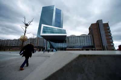 Image for ECB to devise new tool to help indebted euro zone members