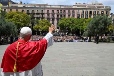 Image for Bad Bunny meets Pope Leo in Madrid, but should have taken more photos