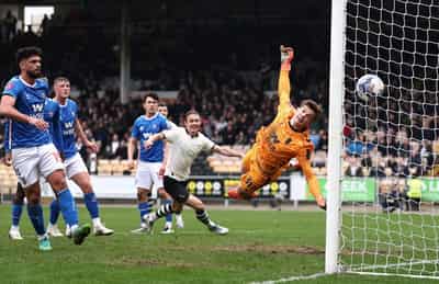 Image for Soccer-Port Vale cause FA Cup shock to reach quarter-finals