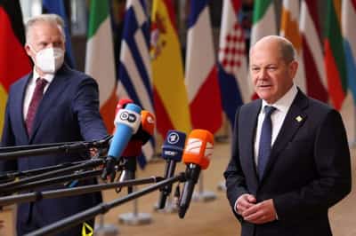 Image for Zelenskiy chides EU for failing to agree on Russian oil import ban