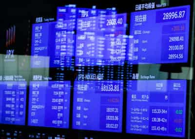 Image for US stock futures, bonds rally as markets flirt with Fed pause