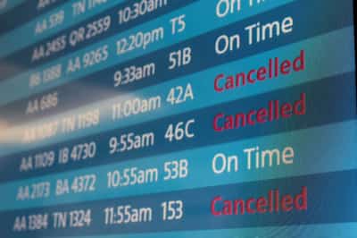 Image for Soaring airline customer complaints push global legislators to act