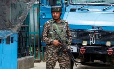 Image for Pakistan tests missile, India orders drills amid Kashmir standoff