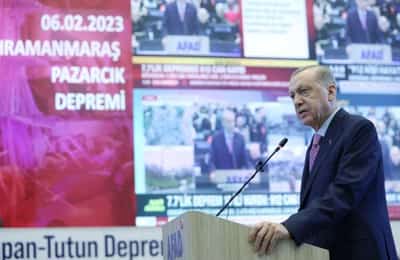 Image for Turkey quake kills 912 in historic disaster, Erdogan says