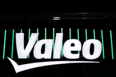 Image for Valeo posts lower sales as auto industry weakness persists