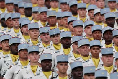 Image for France showcases 500 pro-Ukraine troops at Bastille Day