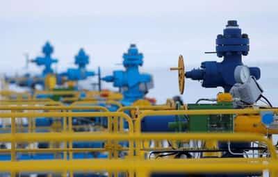 Image for Russia to keep gas contract prices unchanged in rouble switch, sources says