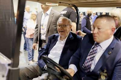 Image for Berkshire shareholders look beyond Warren Buffett, Charlie Munger