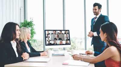 Image for Hybrid Work Revolution: 72% of Business Leaders Back Flexible Future
