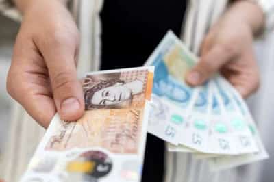 Image for UK faces 50 billion pound fiscal hole, government sources say