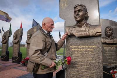 Image for Chornobyl first responder says few survive 40 years on