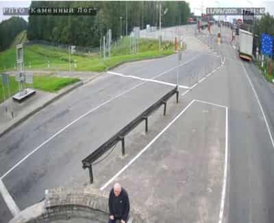 Image for Alone in no man's land, one freed prisoner refused to leave Belarus