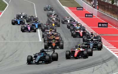 Image for Motor racing-Formula One records 35% drop in carbon footprint since 2018