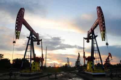 Image for Oil prices hit 7-week high on stronger China outlook