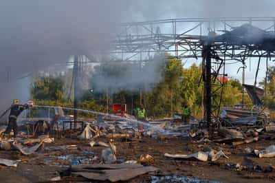 Image for Russia hits Kyiv petrol stations, kills one