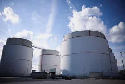 Image for Germany in talks on extending oil reserve waiver, economy ministry says