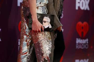Image for G-III Apparel to buy Karl Lagerfeld brand in $210 million all-cash deal