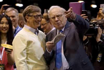 Image for Warren Buffett resigns from Gates Foundation, has donated half his fortune