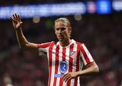 Image for Soccer-World Cup winner Llorente retires from Spain duty at 31