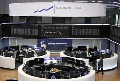 Image for Banks, construction shares lead rebound in Europe’s STOXX 600