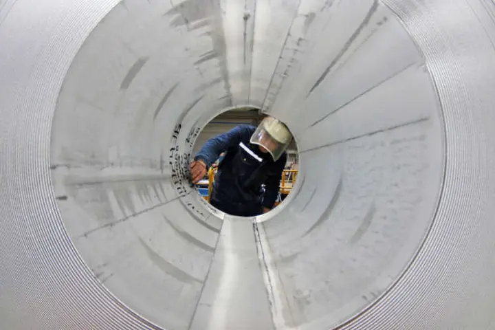 Image for China April aluminium output hits record high as output curbs ease