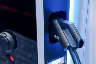 Image for Siemens to invest $30 million to train U.S. EV charger technicians