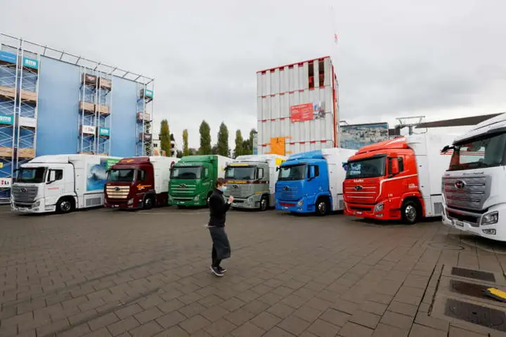 Image for Hyundai raises hydrogen game as new trucks roll into Europe