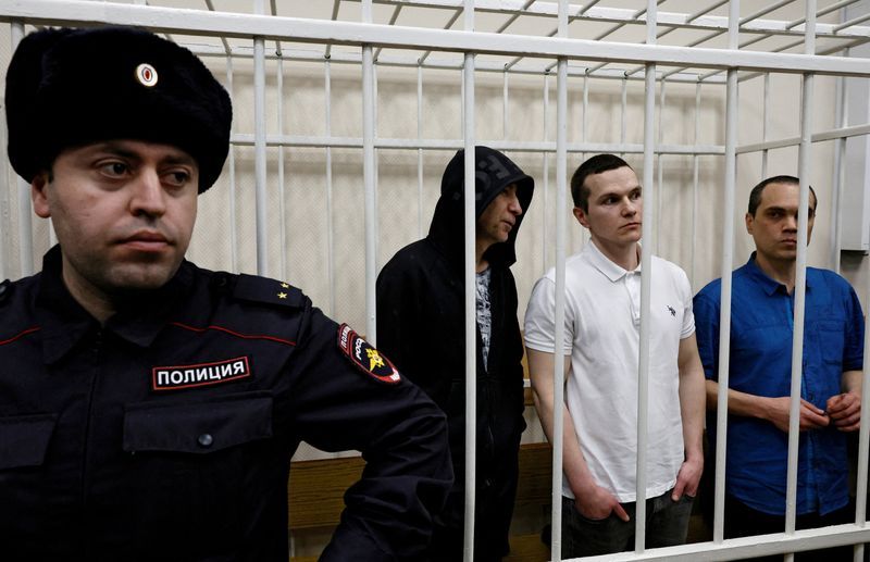 Image for Russia pursues Navalny supporters, one year after opposition leader's death