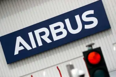 Image for Airbus maintains lead over Boeing in deliveries, lags on orders