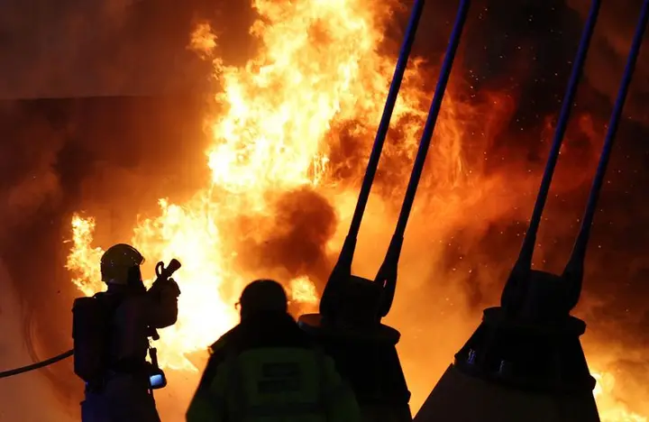Image for Soccer-Fire breaks out outside Man City stadium ahead of Champions League game