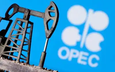 Image for Oil rises after U.S. crude drawdowns, supply tightness