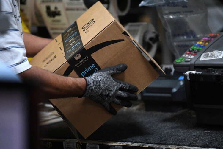 Image for Exclusive: Amazon CEO unveils 55,000 tech jobs in first hiring push under his watch