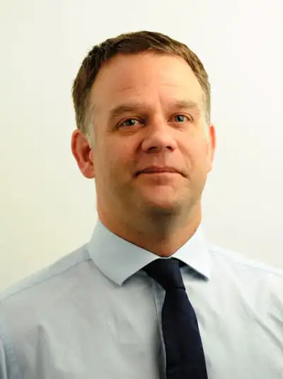 Elliot Howard